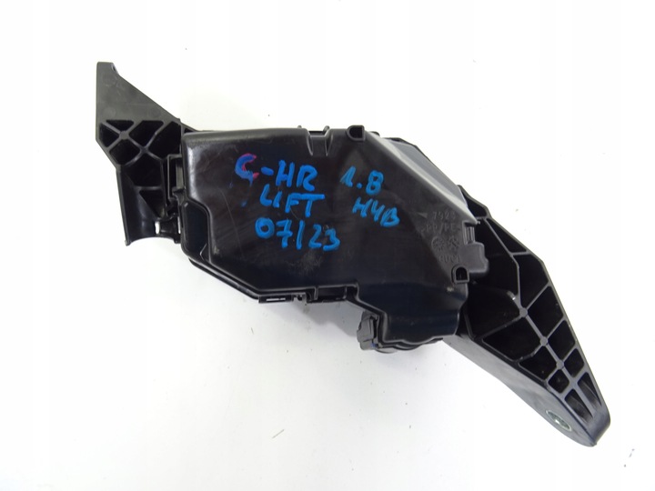 фото №13, Toyota c-hr chr рестайлінг 1.8 гібрид корпус запобіжників 82662-f4270