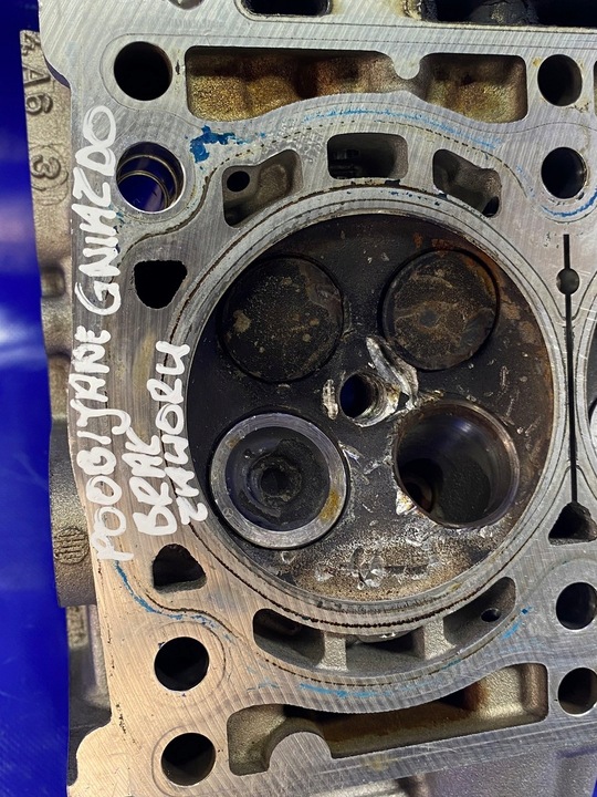 фото №13, Головка двигуна r2710161501 mercedes w204 w203 1.8 компресор 271940