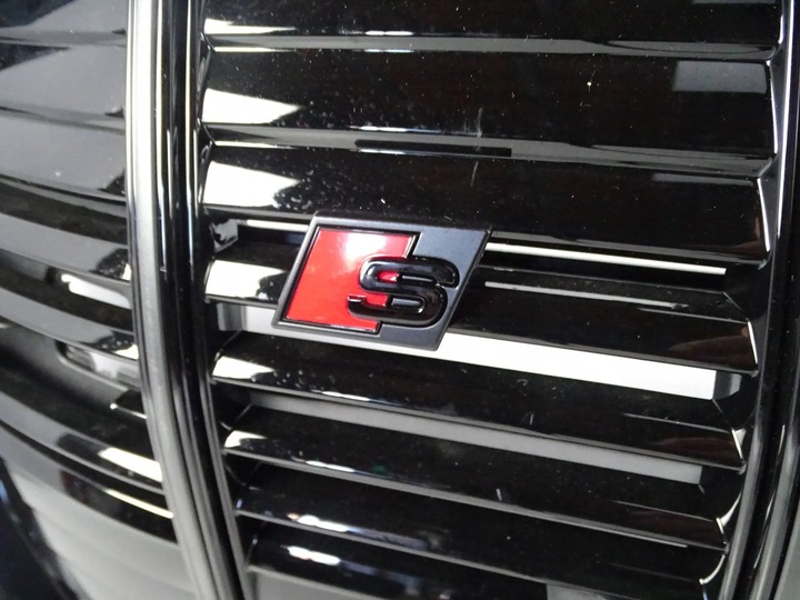 фото №6, Бампер перед переднє audi e-tron 4ke s-line