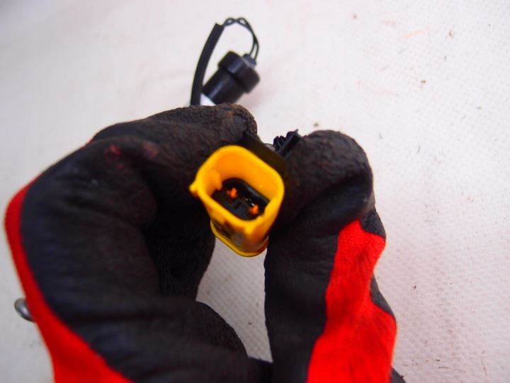 фото №7, Патрон/заряд капота левый bmw x1 f48 7300581