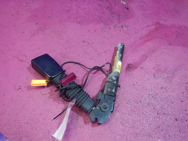 фото №1, Focus mk2 застёжка натяжитель ремня левый 4m51a61209ag