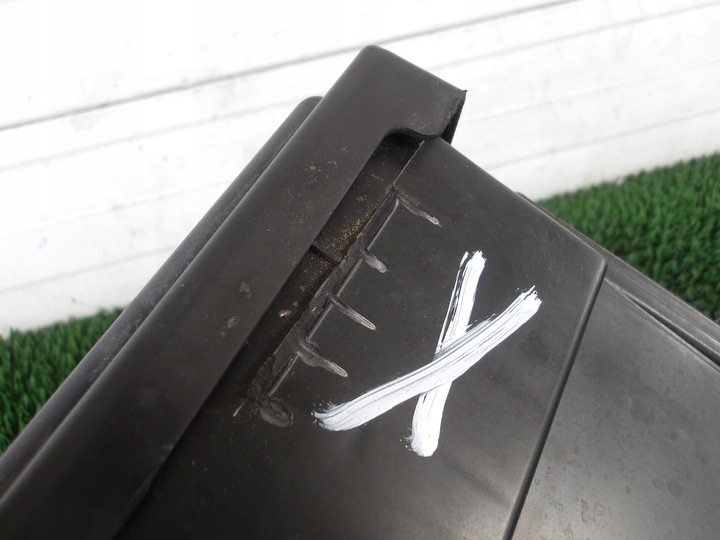 фото №5, Dacia duster i 10- корпус коробка предохранителей