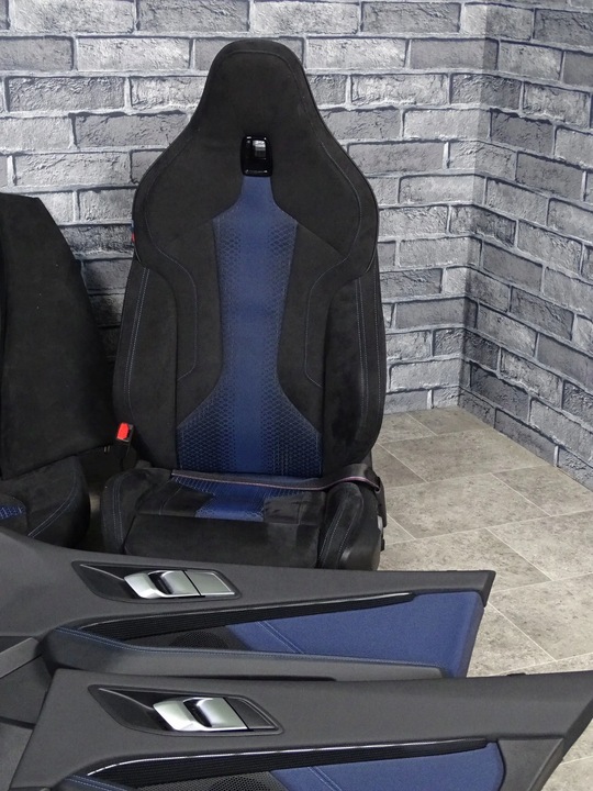 фото №12, Bmw f40 сиденья диван обшивки туннель средство салон m performance алькантара