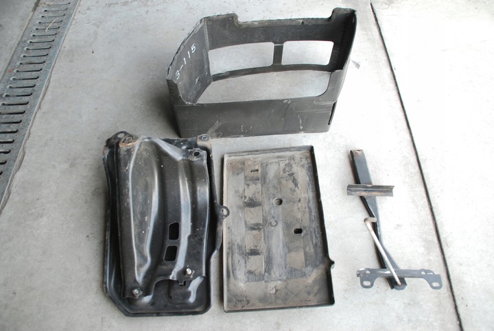 фото №1, Основа акумулятора toyota rav4 iii 2.2 d4d 06-