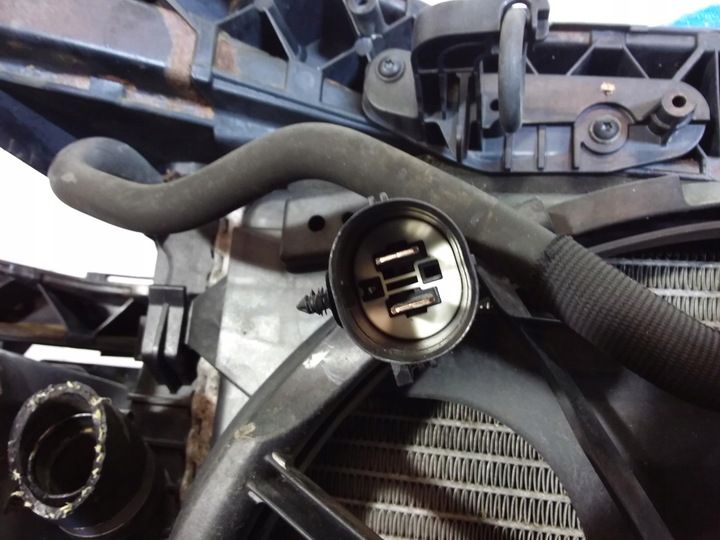 фото №10, Focus c-max i 1.8 b радіатор комплект