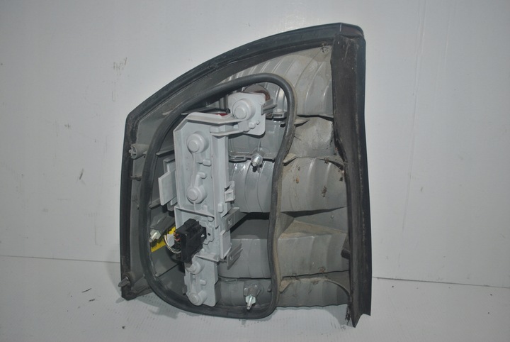 фото №3, Лампа праві зад sedan opel vectra c