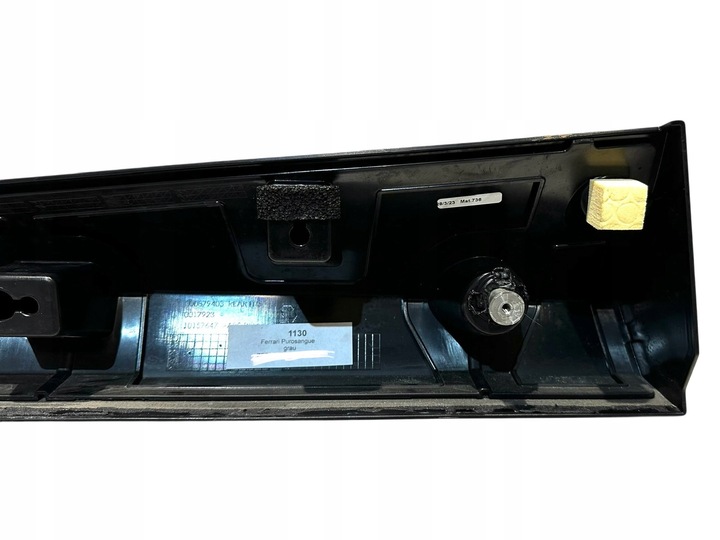 фото №8, Ferrari purosangue накладка планка панель дверь зад lh 879403