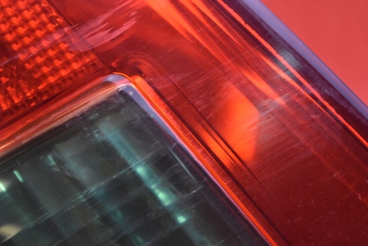 фото №11, Лампа правая зад задняя toyota corolla e12 универсал рестайлинг 03-07