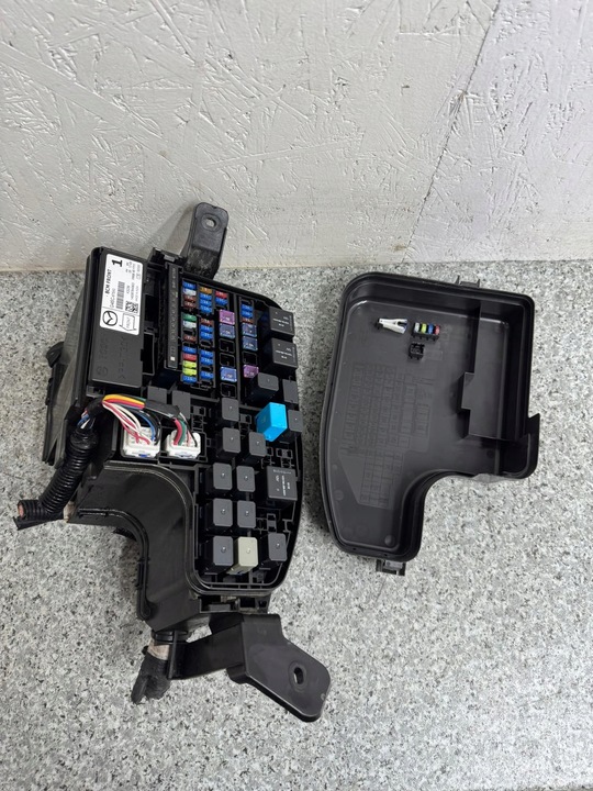 фото №7, Коробка запобіжників mazda 3 bm 2013-2017 g46c-675x0