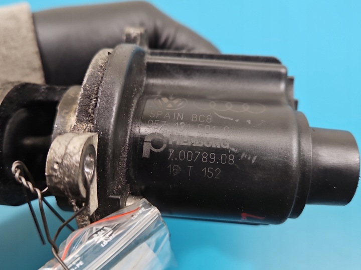 фото №8, Клапан egr audi q7 i 4l 057131501g 4.2 tdi левое 5 pin