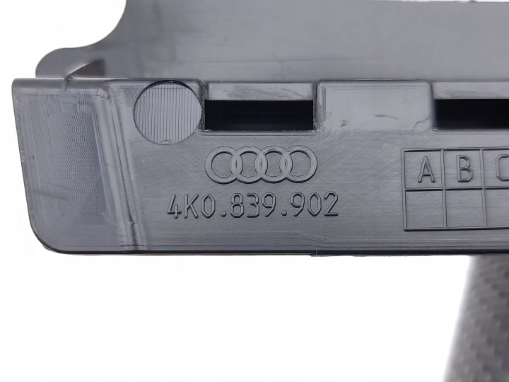 фото №11, Audi a6 s6 c8 4k 2021 молдинг скла задньої 4k0839902