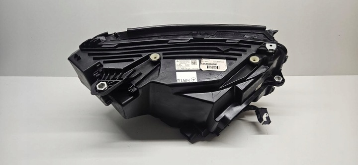 фото №11, Mercedes glc рестайлинг 253 performance фара полный led левый лампа