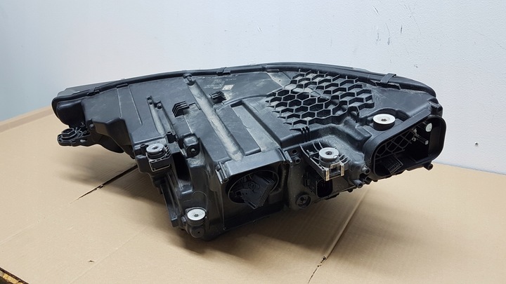 фото №12, Лампа перед правая audi e-tron 4ke matrix полный led