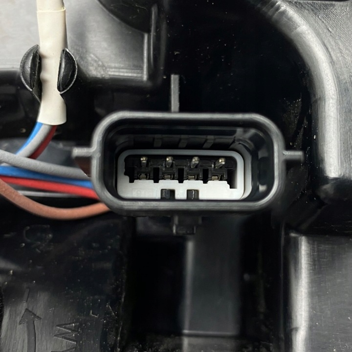 фото №13, Фара правое зад renault captur ii 265507894r