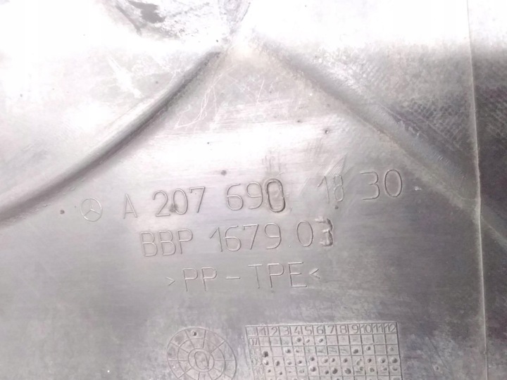 фото №7, Mercedes-benz e a207 2013 ліва сторона підкрилок передні