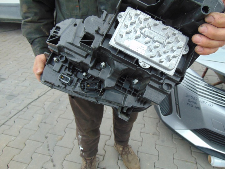 фото №7, Комплектный перед peugeot 3008 ii рестайлинг gt line 1.5hd