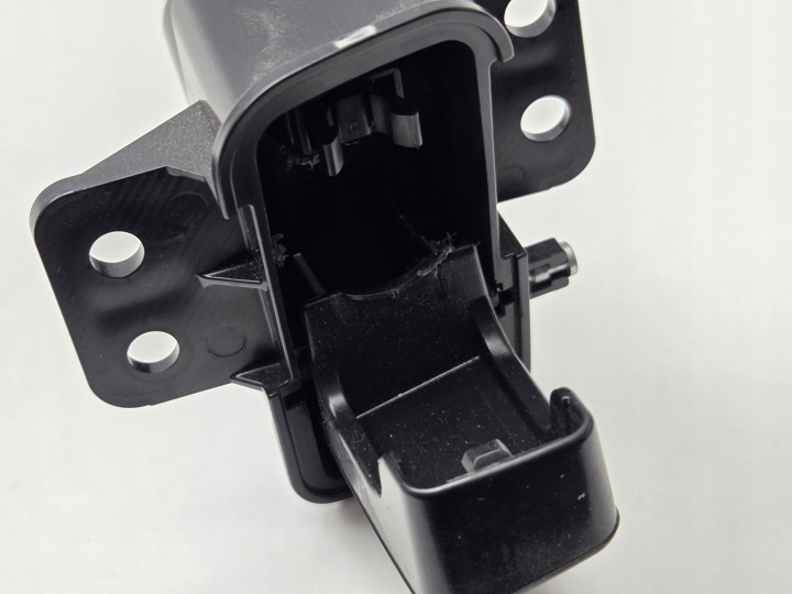 фото №6, Subaru outback v 14-19 підвіс гачок багажника 3m6p
