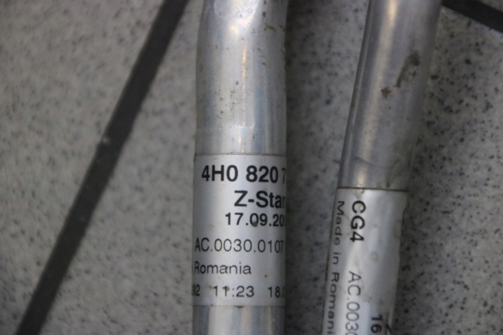 фото №9, Audi a8 d4 4h труба шланг шланг кондиционера (трубка кондиционера, патрубок автокондиционера) 4h0820725