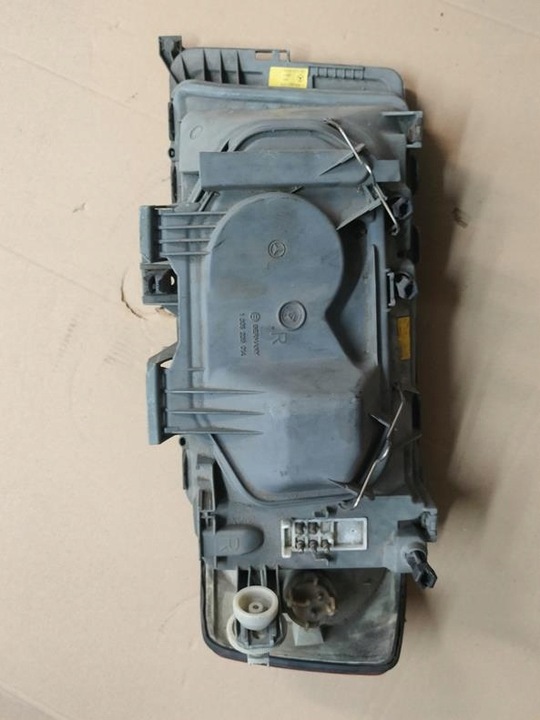 фото №6, Лампа перед do mercedesa w201 190 оригинальный номер eu идеальное состояние