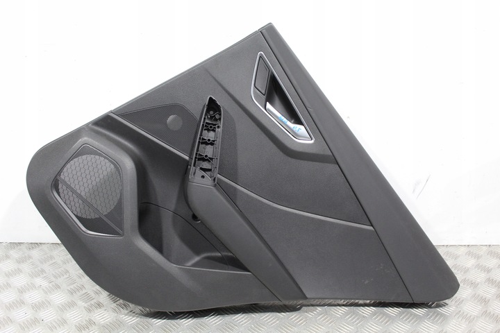 фото №1, Боковина дверь правые зад audi q2 81a