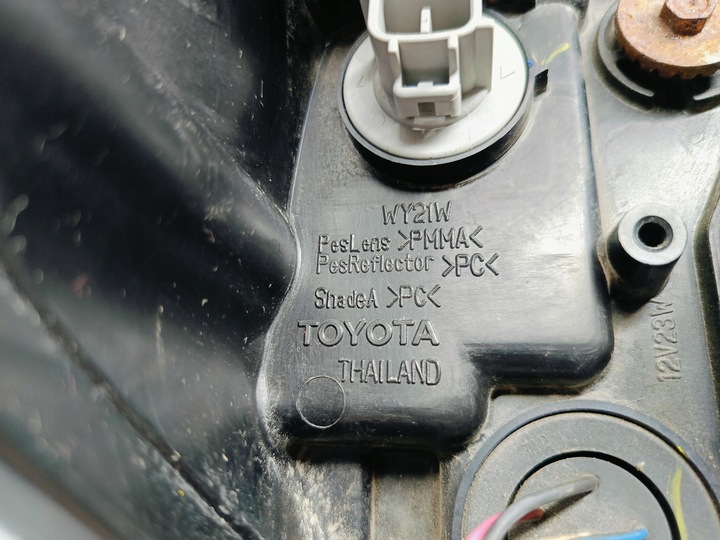 фото №16, Toyota hilux viii 8 15-лампа фара лівий перед лінза led koito 0k-56