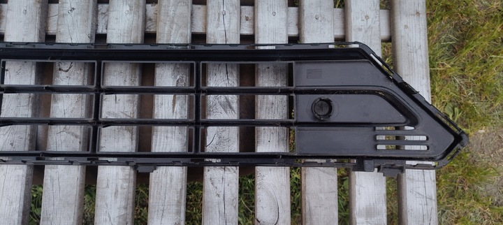 фото №10, Volvo xc 40 xc40 ii рестайлінг решітка середня бампера перед 32136098