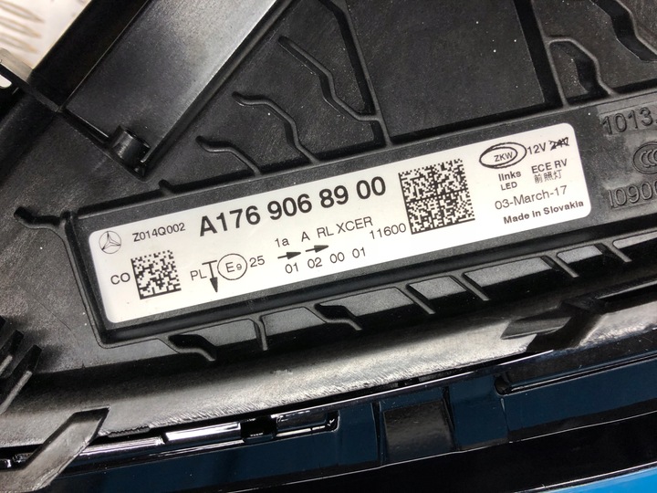 фото №15, Mercedes w176 рестайлинг лампа правая левая перед комплект полный led high performance