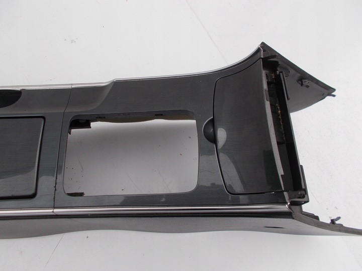 фото №8, Підлокітник кришка кріплення mazda 6 рестайлінг gg gy