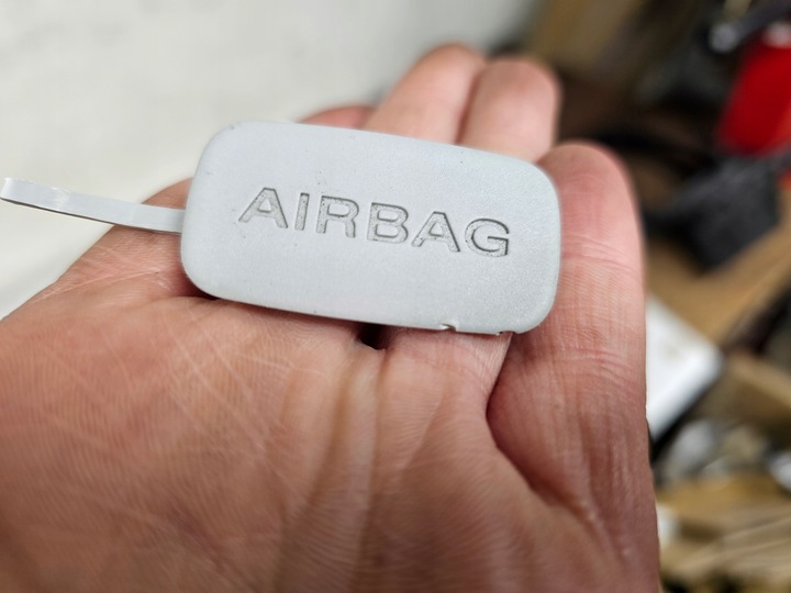 фото №3, Audi q7 ii 4m заглушка подушка безпеки захисні накладки стійка скла лобовий права 4m0868172a