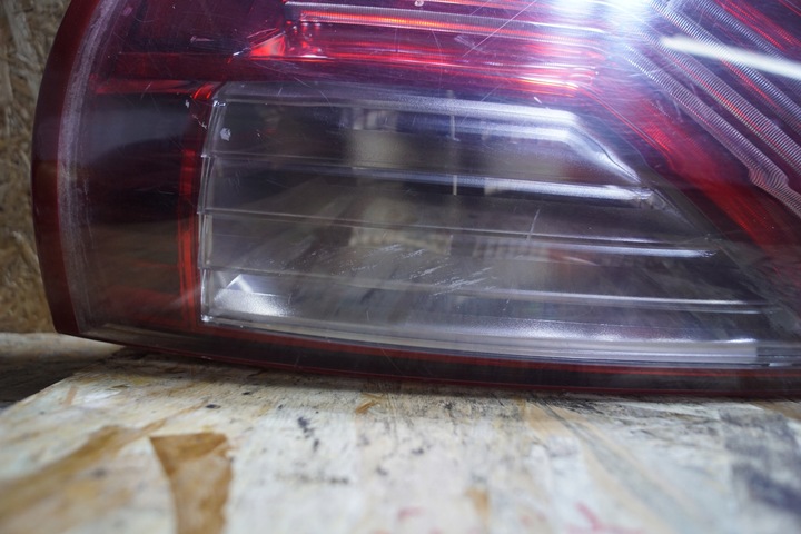 фото №4, Лампа левый зад citroen c4 picasso