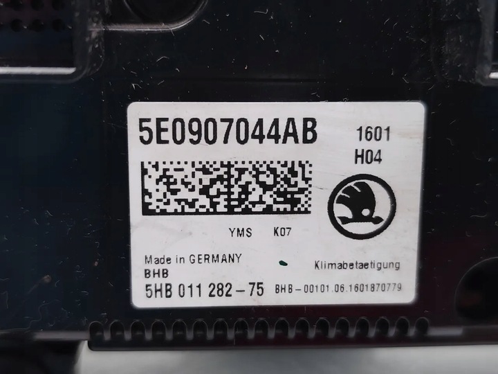 фото №7, Skoda octavia панель кондиціонера 1.6 tdi дизель 81kw 110 hp 5e0907044ab