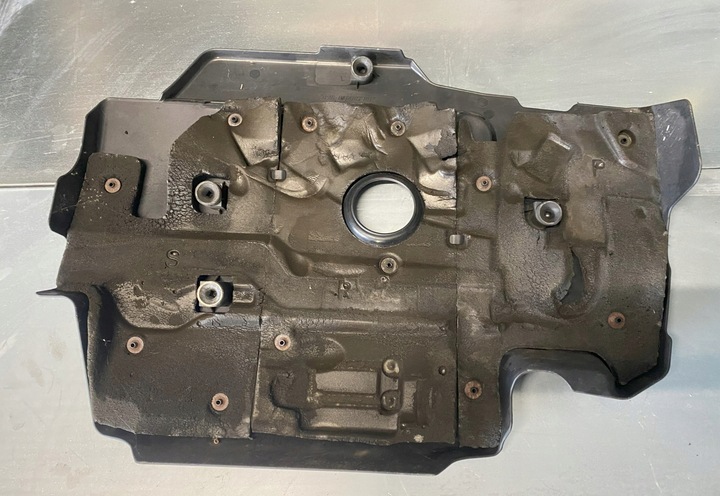 фото №2, Toyota avensis t27 крышка защита двигателя 2.0 d4d