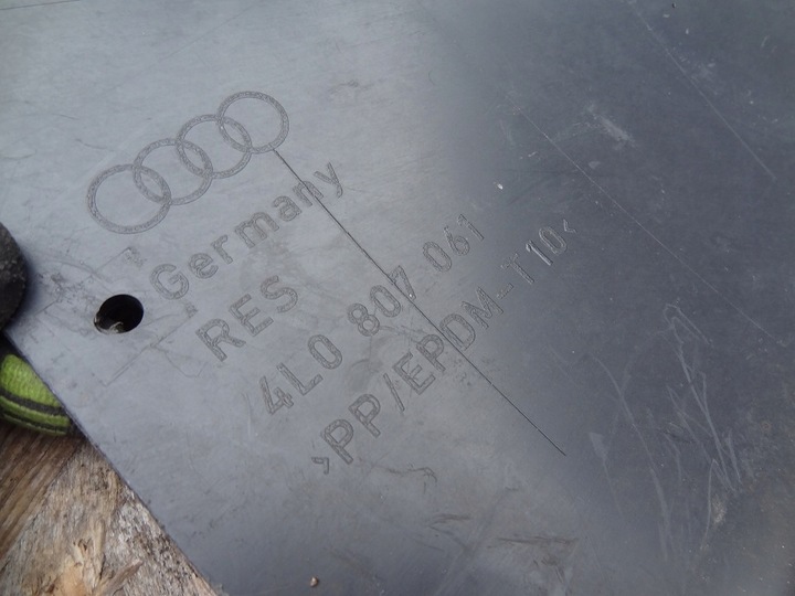 фото №7, Спойлер спойлер dół бампера перед 4l0807061 audi q7