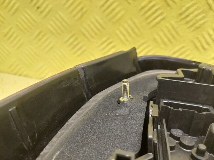 фото №8, Vw golf iii лампа правые зад 1h6945112e