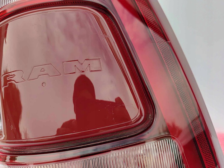 фото №10, Dodge ram 19- лампа правая зад задняя led европа 3914