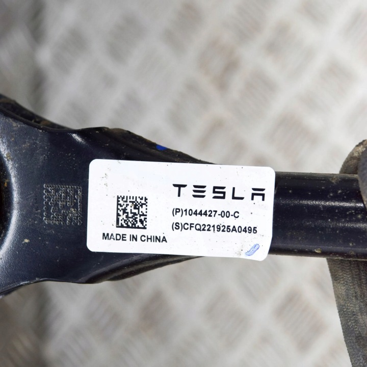 фото №6, Tesla модель 3 2022 права сторона верхній ричаг  заднє