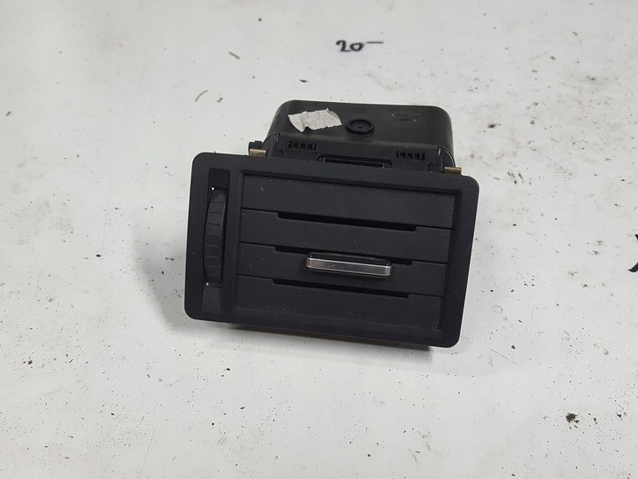 фото №1, Ford kuga mk1 08-12r решётка воздуховод левая