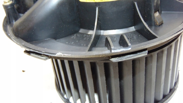 фото №3, Повітродувка vw golf v 1k1820015c 3c0907521