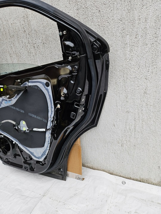 фото №8, Двері праві зад honda civic ix hb 11r-15r nh731p