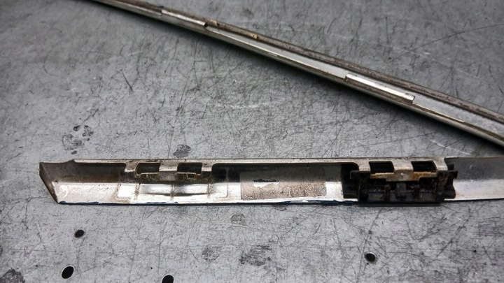 фото №10, Планка хром стёкла правые зад audi a8 d3 02-09r