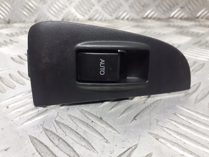 фото №1, Панель стёкла правый зад toyota avensis t25