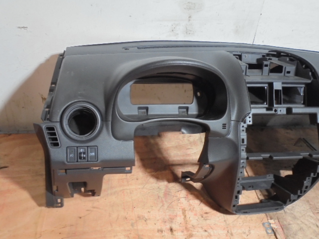 фото №8, Suzuki sx4 i ey 06-09 капот торпедо подушка подушка пассажира 73111-79j10