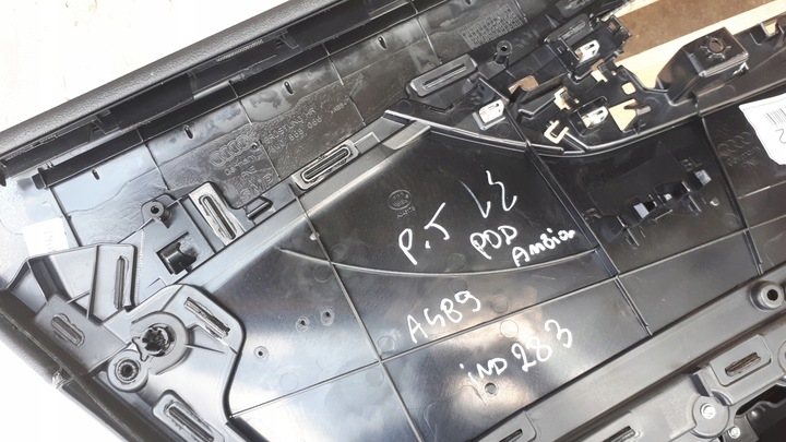 фото №13, A4 b9 8w s4 боковина дверь правые зад алькантара