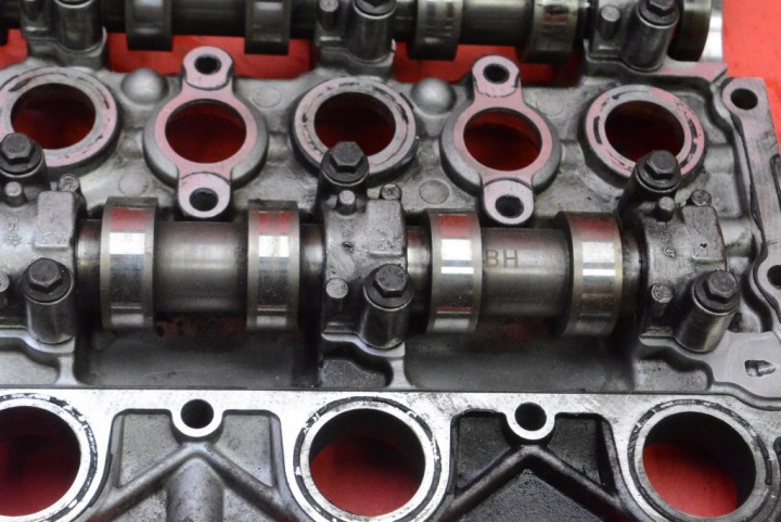 фото №10, Крышка клапанов корпус валы 9644994680 mazda 3 i bk 1.6 citd 109 km 03-06
