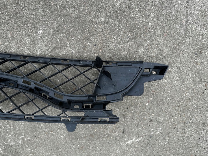 фото №10, Решітка бампера перед renault clio iii 3 rs