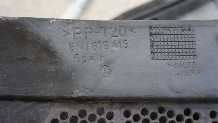 фото №10, Панель под лобовым стеклом vw polo 6n 3 iii европа - 6n1819414a