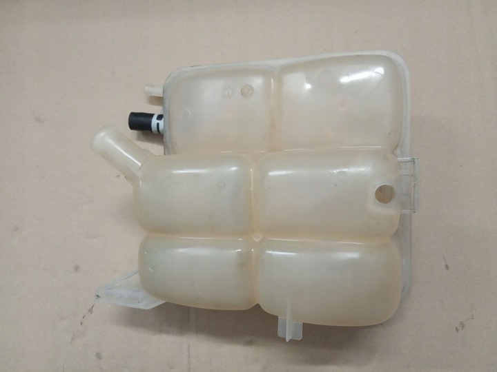 фото №5, Ford focus mk2 c-max 1.6 16v - бачок жидкости