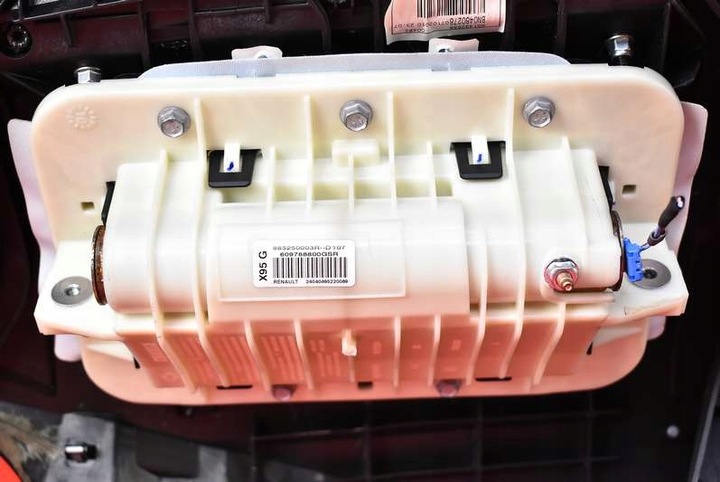 фото №11, Панель консоль капот подушка безпеки eu 681000021r renault megane 3 iii 08-14