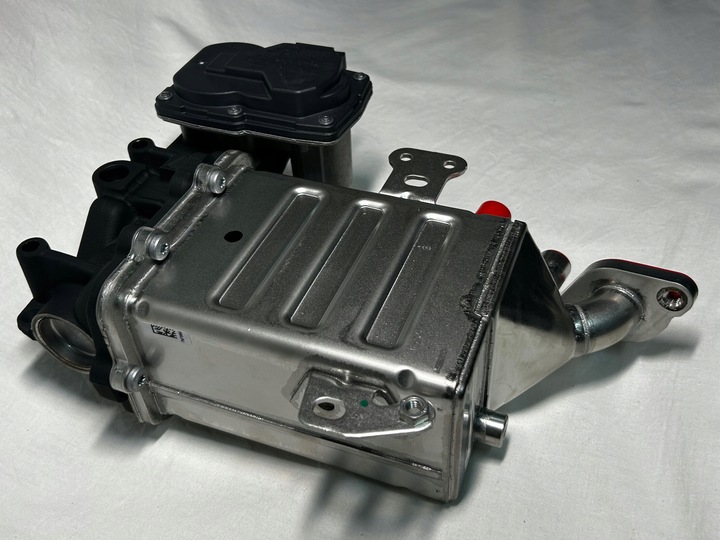 фото №9, Оригинальный номер новая радиаторов выхлопных газов egr vw t6 2.0 tdi / man tge 04l131512cf 04l131512t