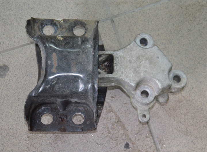 фото №1, Лапи подушка двигателя renault twingo ii 1.2 16v